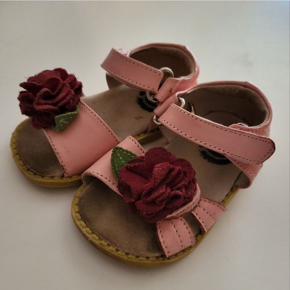 Livie & Luca Pink Rosette Sandals - Picture 4 of 8